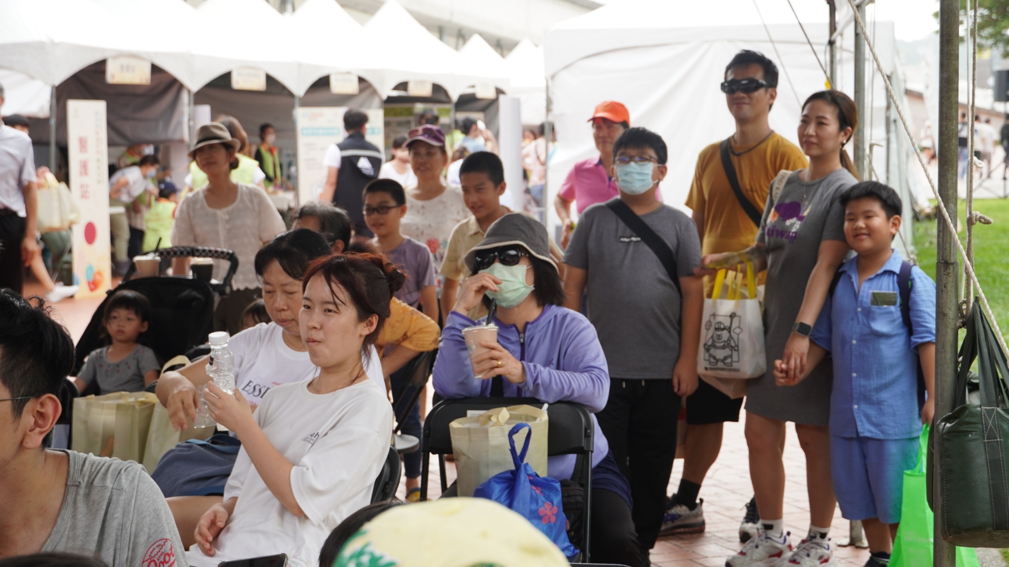 我們承諾,成為勞工朋友的「好牽手」!