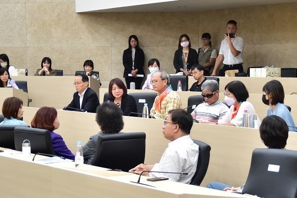 家族は何度も涙しながら映画の感想を語り、姉の犠牲が台湾の労働環境の進歩を促進したことに思いをはせた
