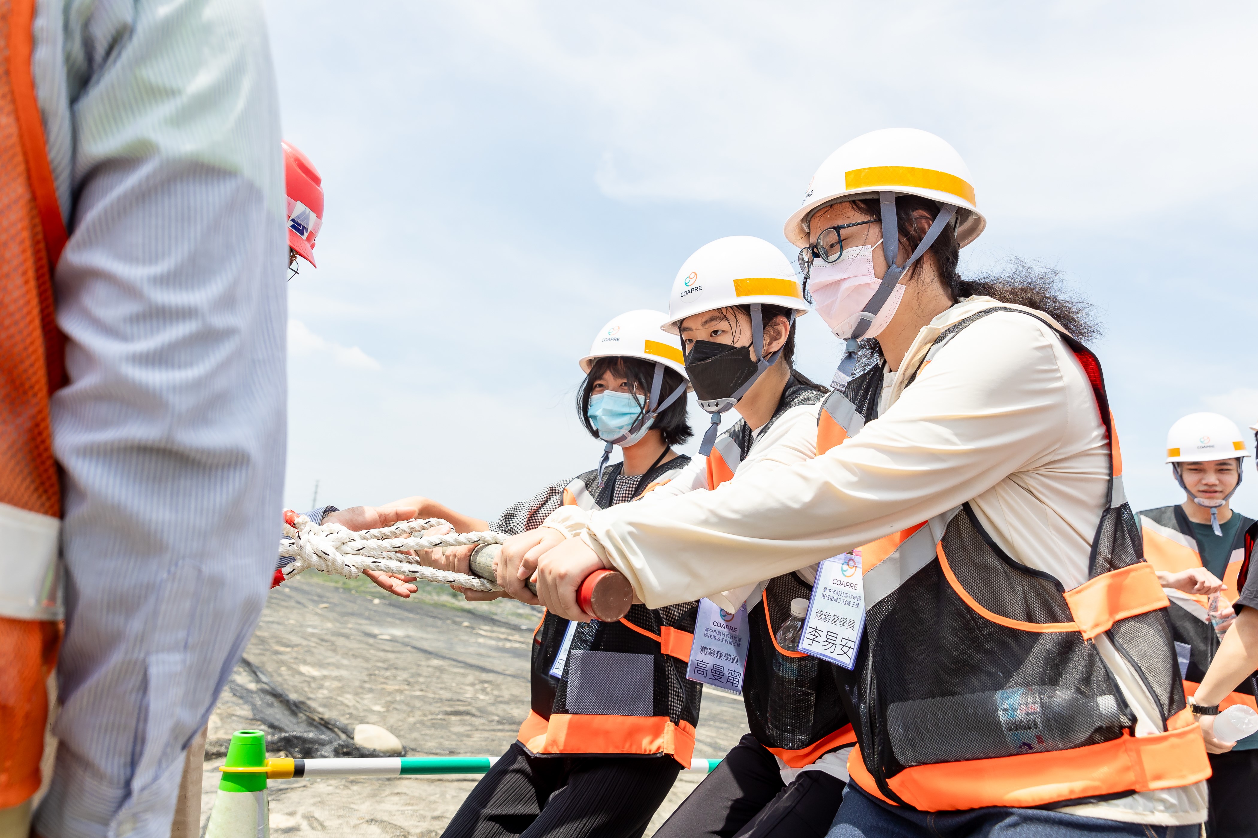 女傑の山河を抜く力は男勝り。筋力試験を一緒に体験