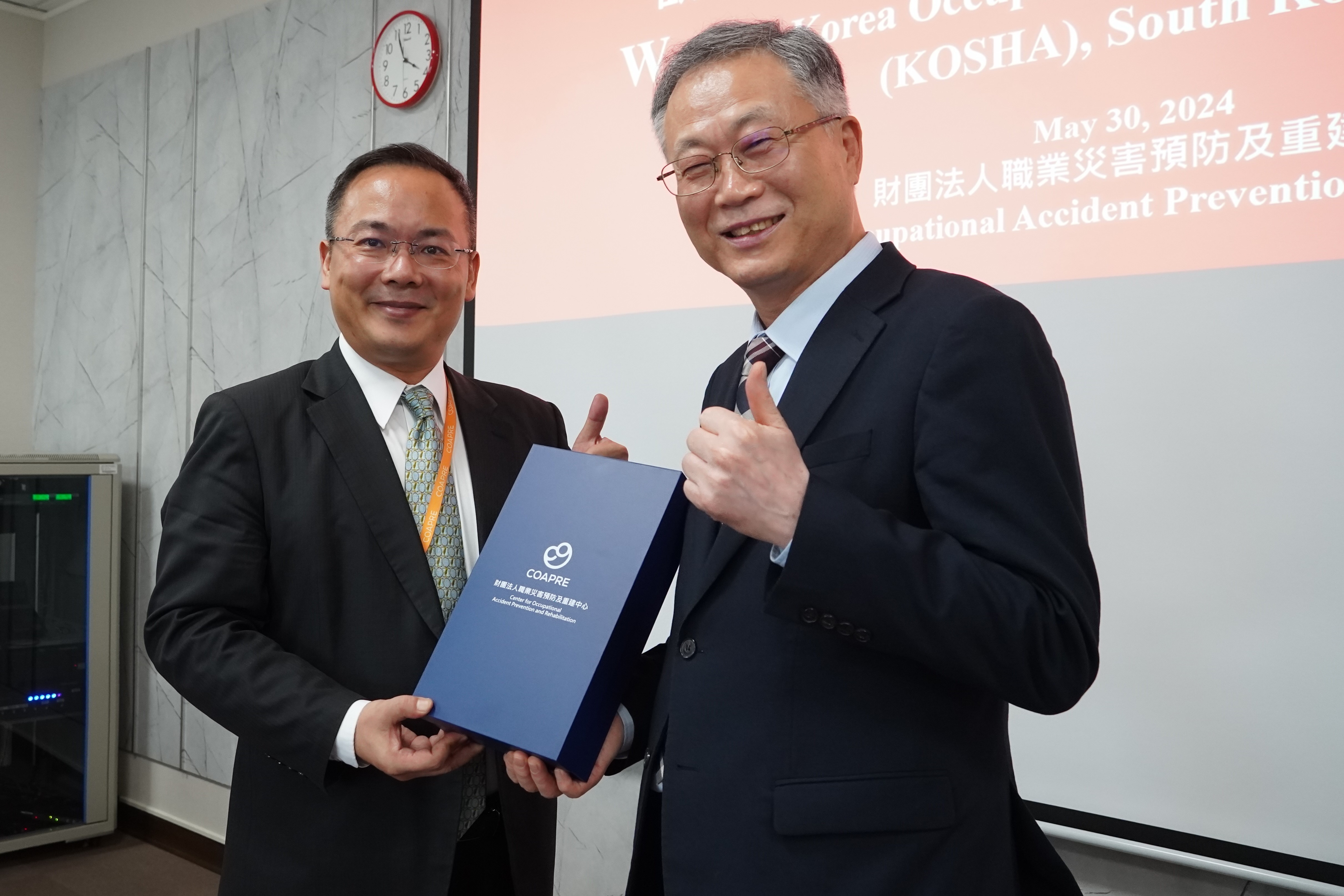 Ho Jiune-jye highlights the importance of learning from South Korea's focus on psychological occupational diseases