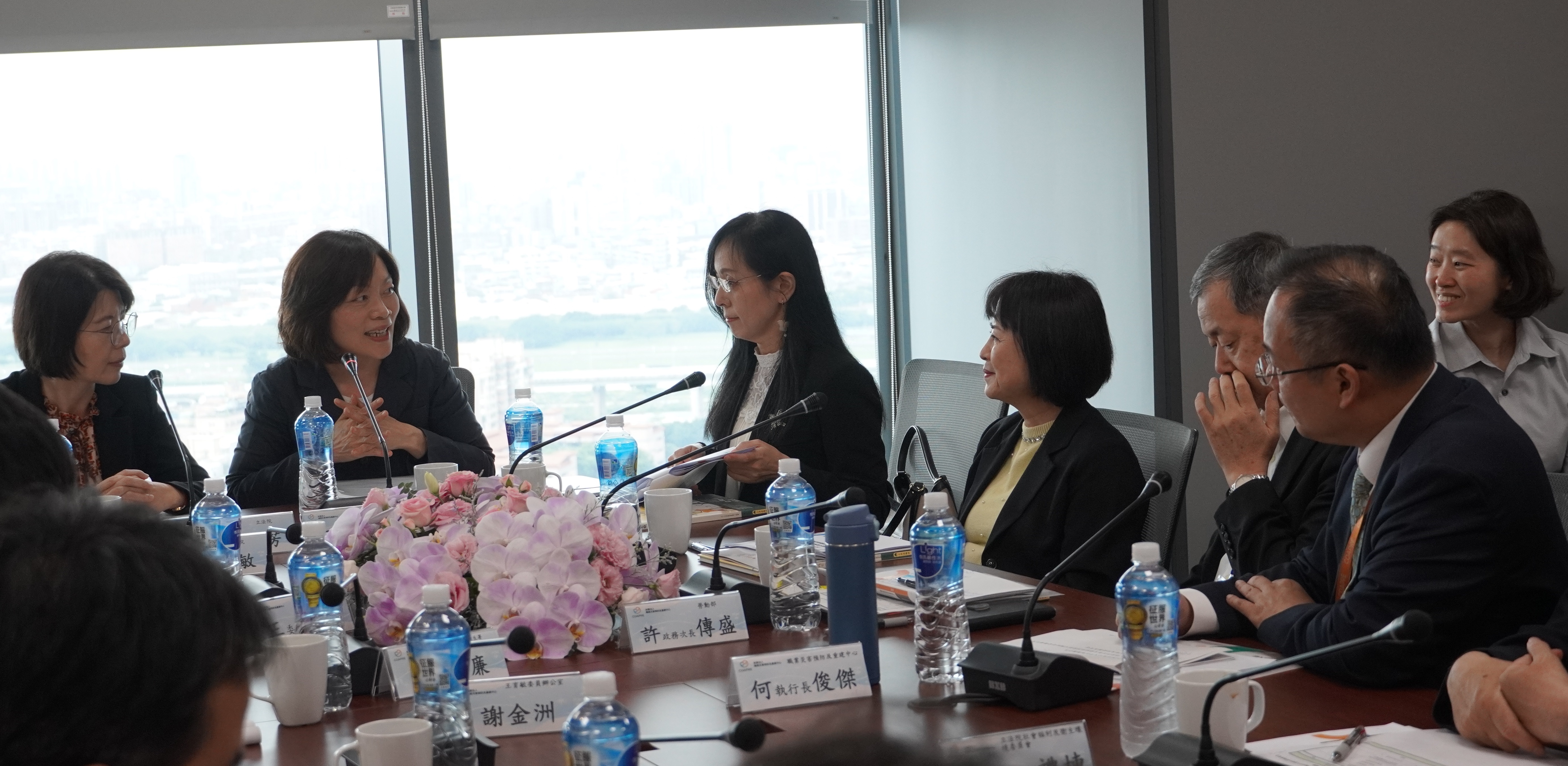 Minister Ho Pei-shan advocates for investments in worker safety