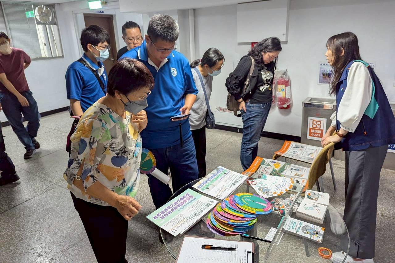 與中區職業安全衛生中心合作，參與「115年度安全衛生管理實務與職災案例解析研習會」，進行中心業務宣導，共接觸49家事業單位、57位勞工。(115/3/27)